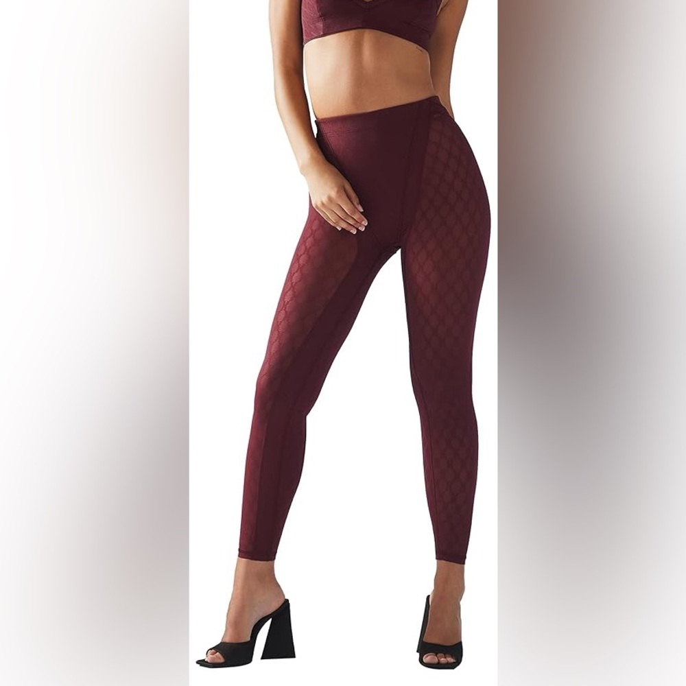 Savage x Fenty peak performance high waist mesh leggings